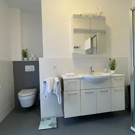 Apricot - Stilvolles Grosses Haus Mit Kuehlem Garagenparkplatz Split